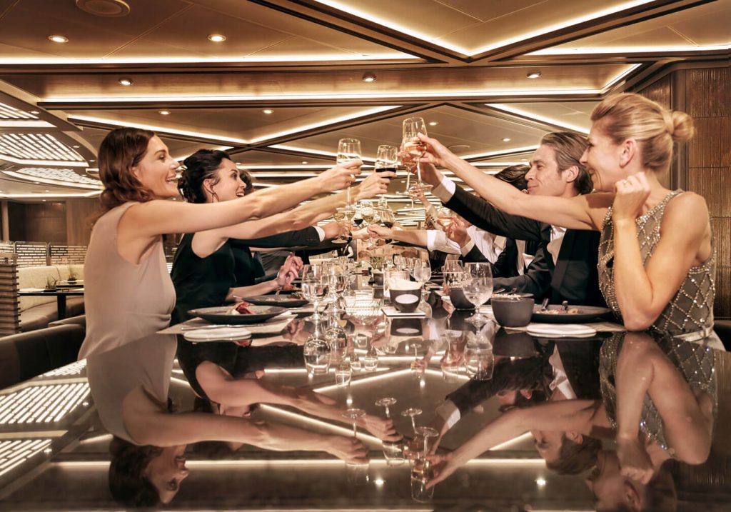 silversea_cruise-silver_muse__FORMAL_DINNER_BIG-TABLE-INDOCHINE-